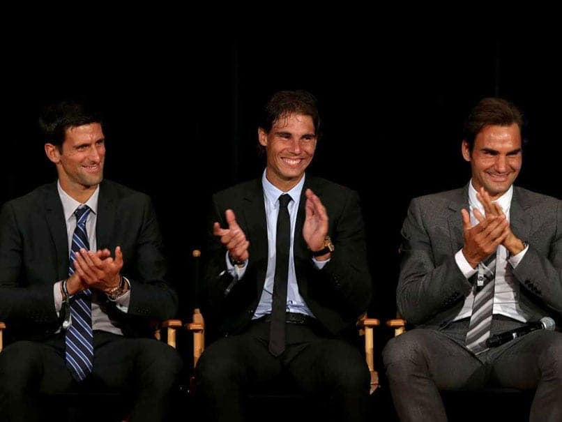 Novak Djokovic, Rafa Nadal y Roger Federer sonriendo.