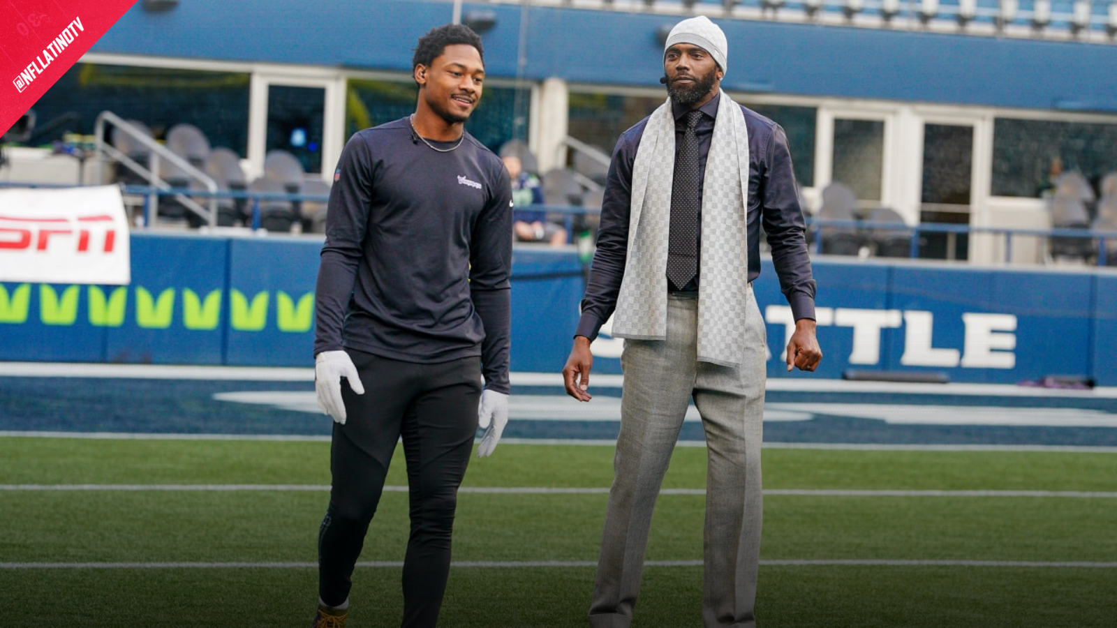 Stefon Diggs entrenando con Randy Moss